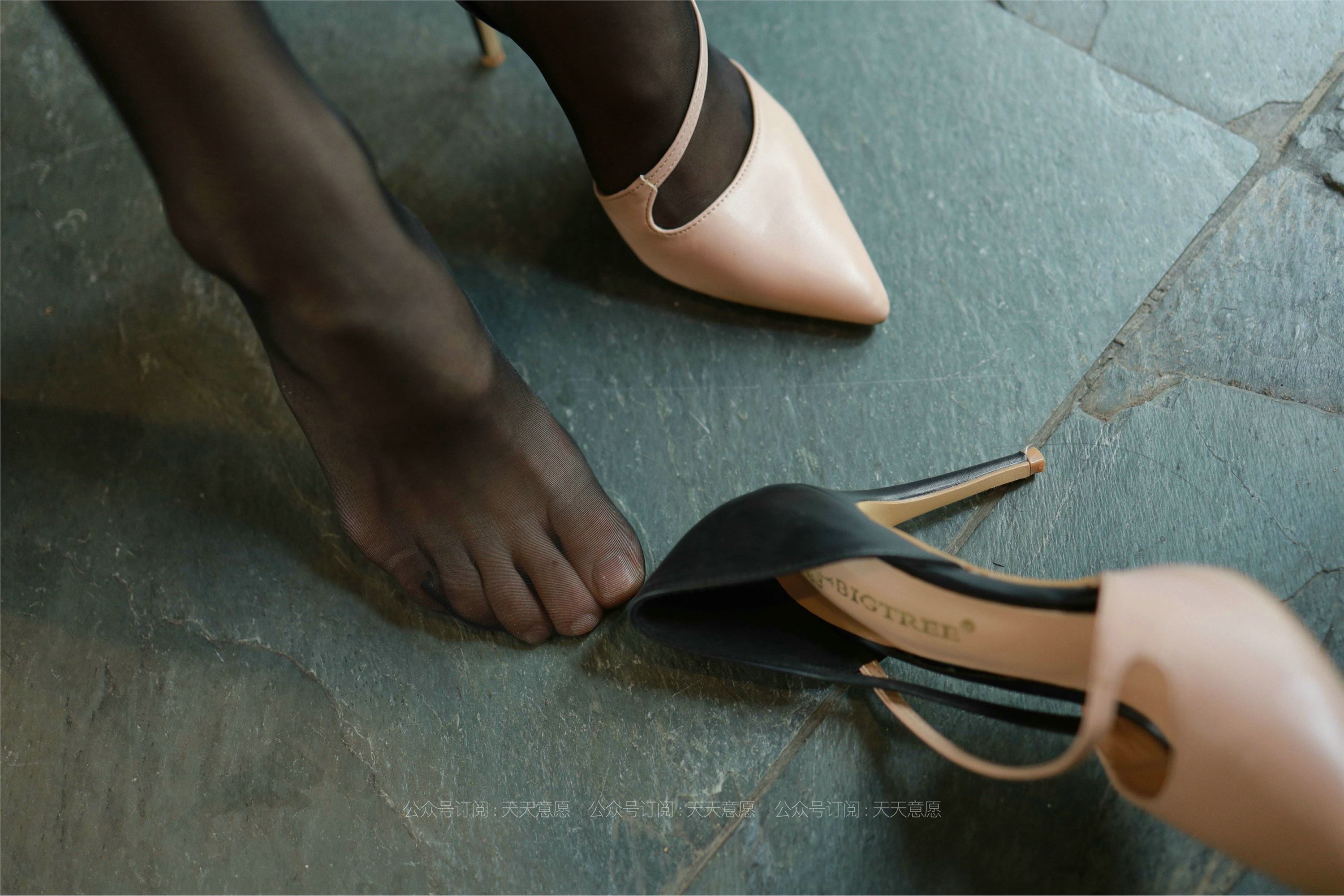 IESS异思趣向  2021.07.15 丝享家862：小六《黑色皮短裙》